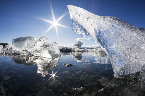 Jökulsárlón Glacier Lagoon by Mathieu Foulquié 